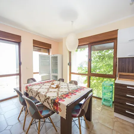 Lovely 2 Bedrooms Flat - 1st Line Lozenets