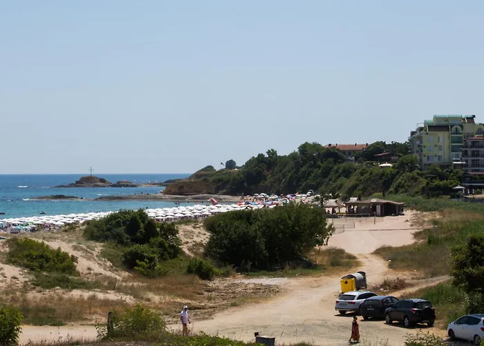 Lovely 2 Bedrooms Flat - 1st Line 公寓 洛泽内茨